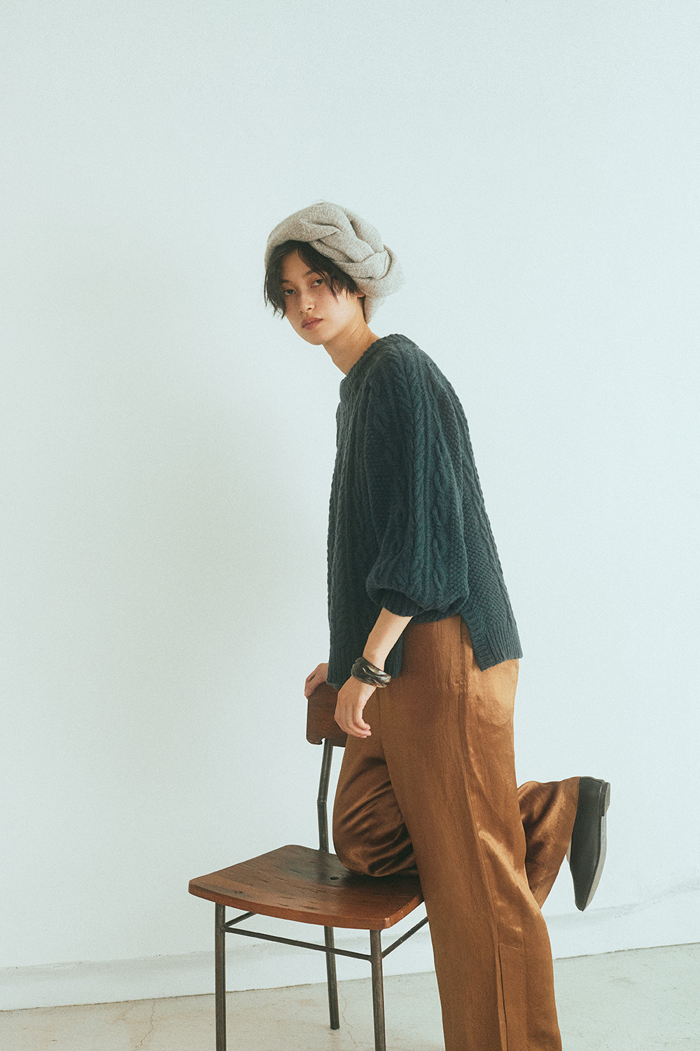 モールロゴグラフィックニット[AA47-12S128]｜URBAN RESEARCH