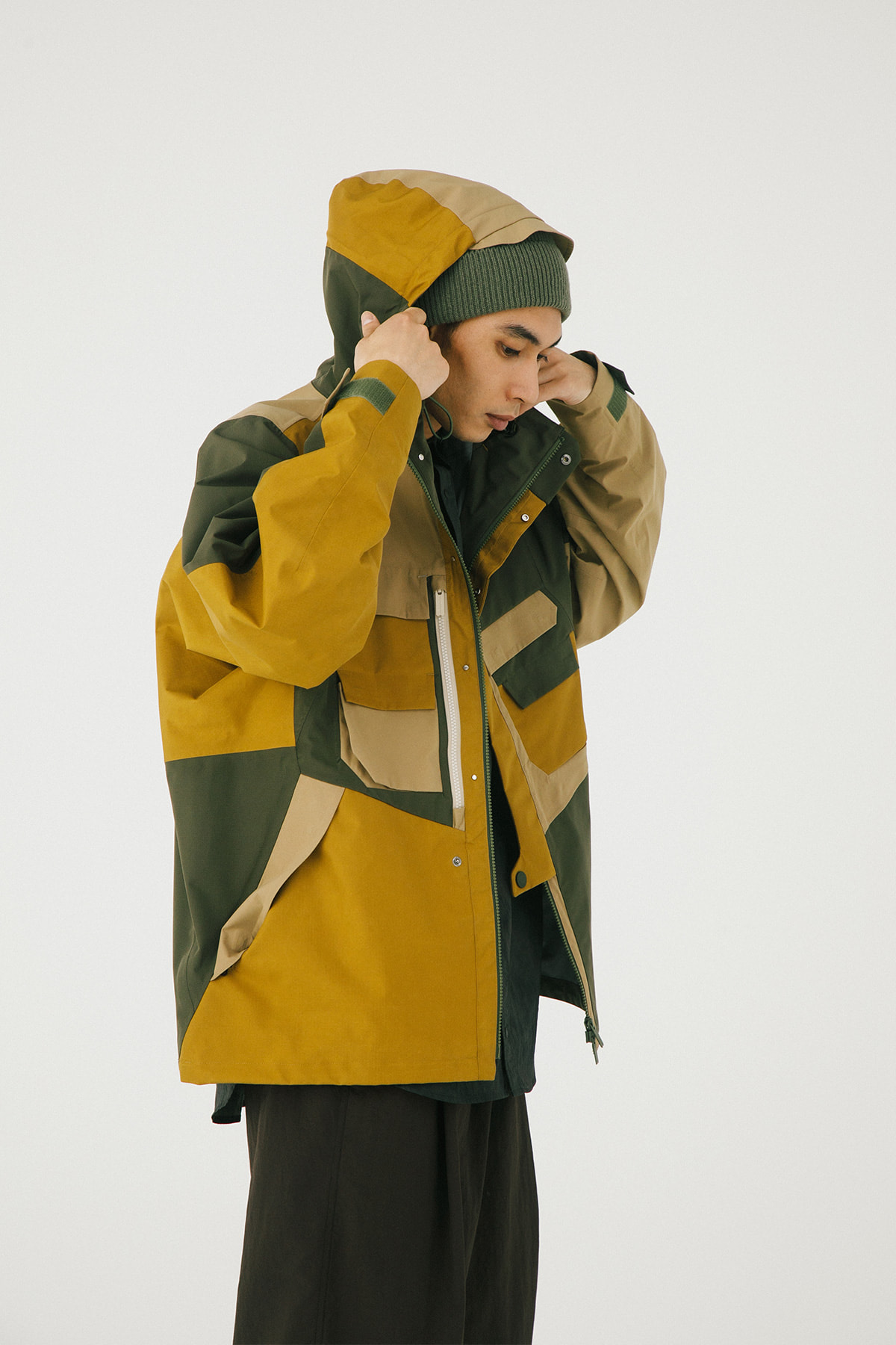 EKAL 2025 AUTUMN / WINTER LOOK