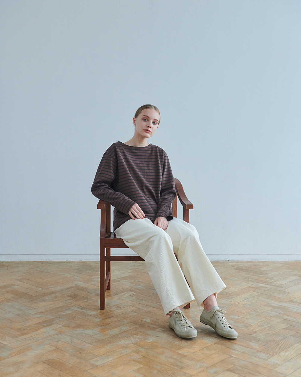 WOMEN 01