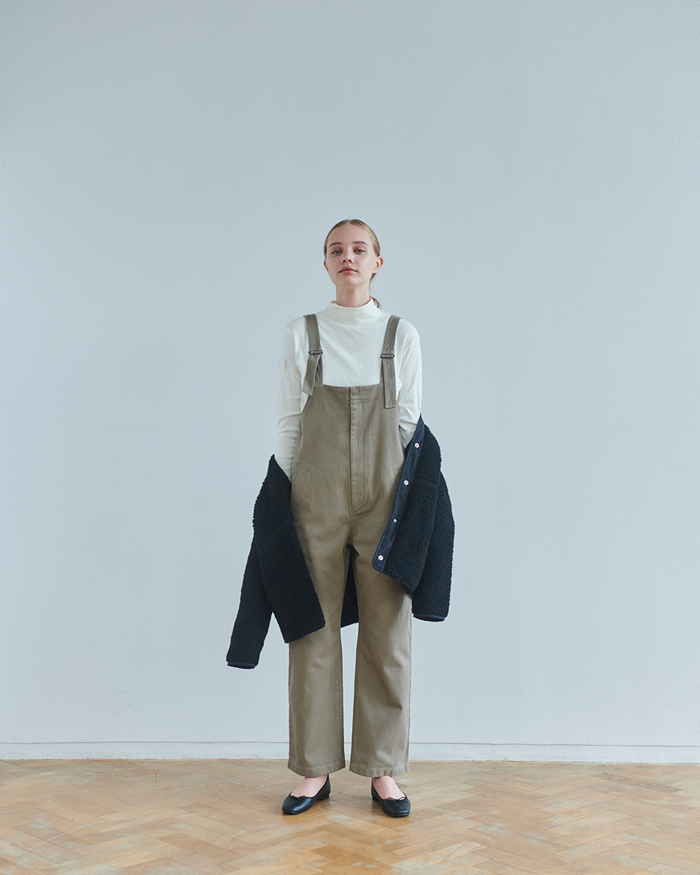 WOMEN 09