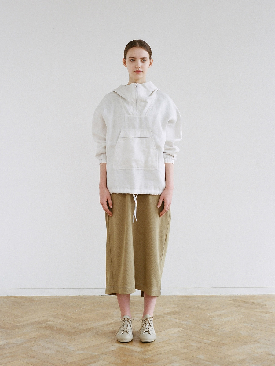 WOMEN 04