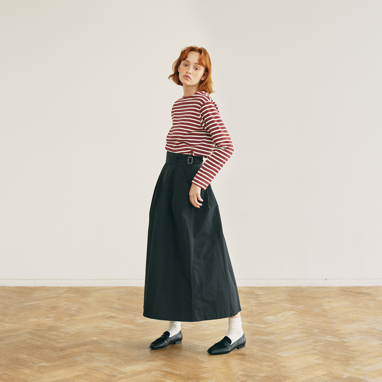 WOMEN 02