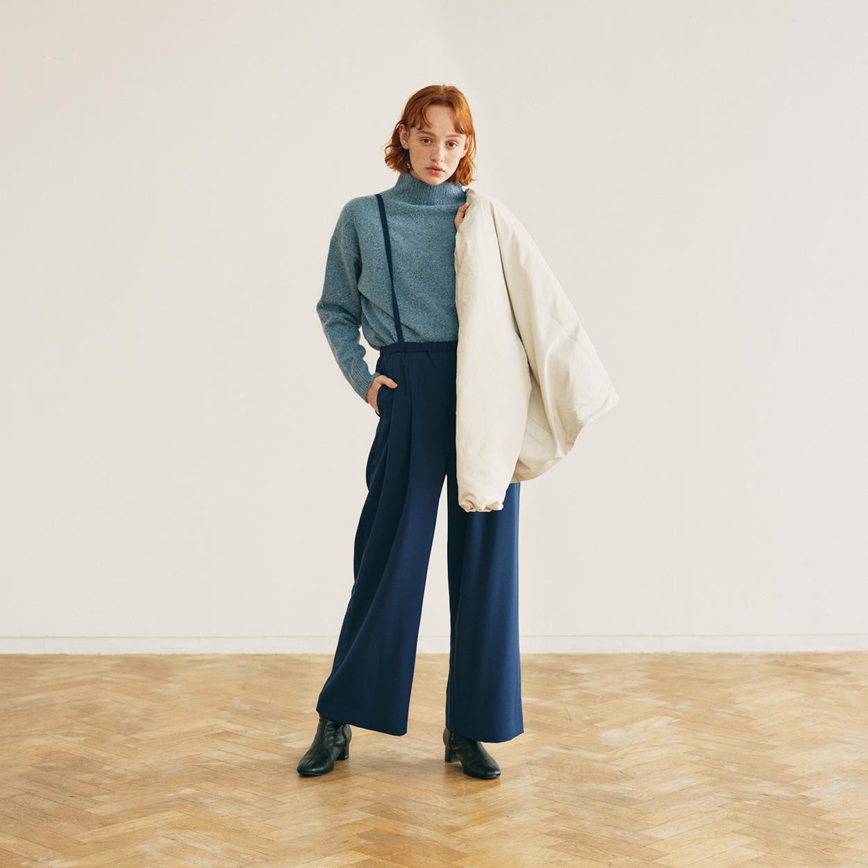 WOMEN 06
