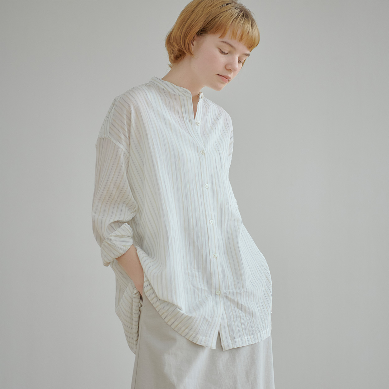 WOMEN 04