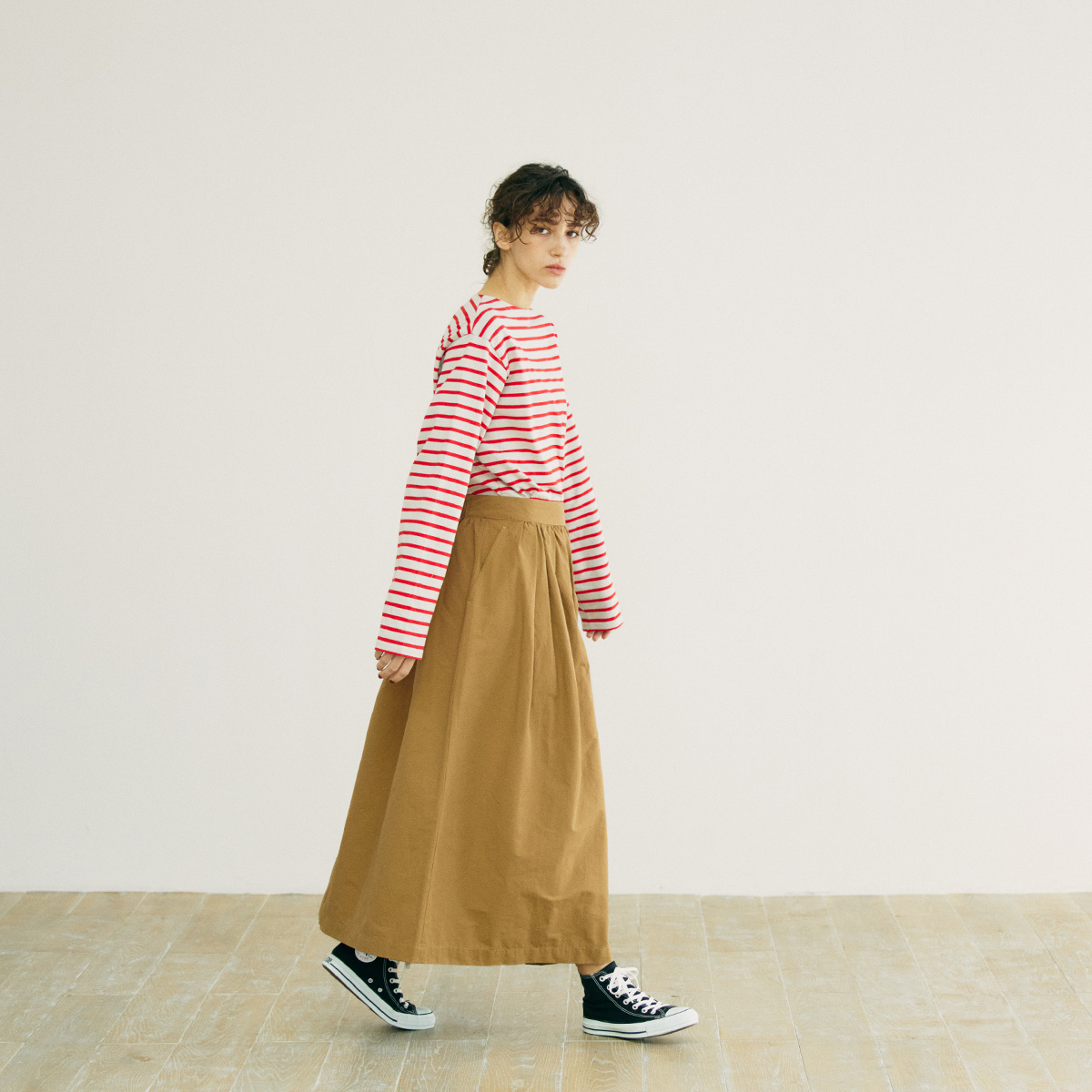 WOMEN 01