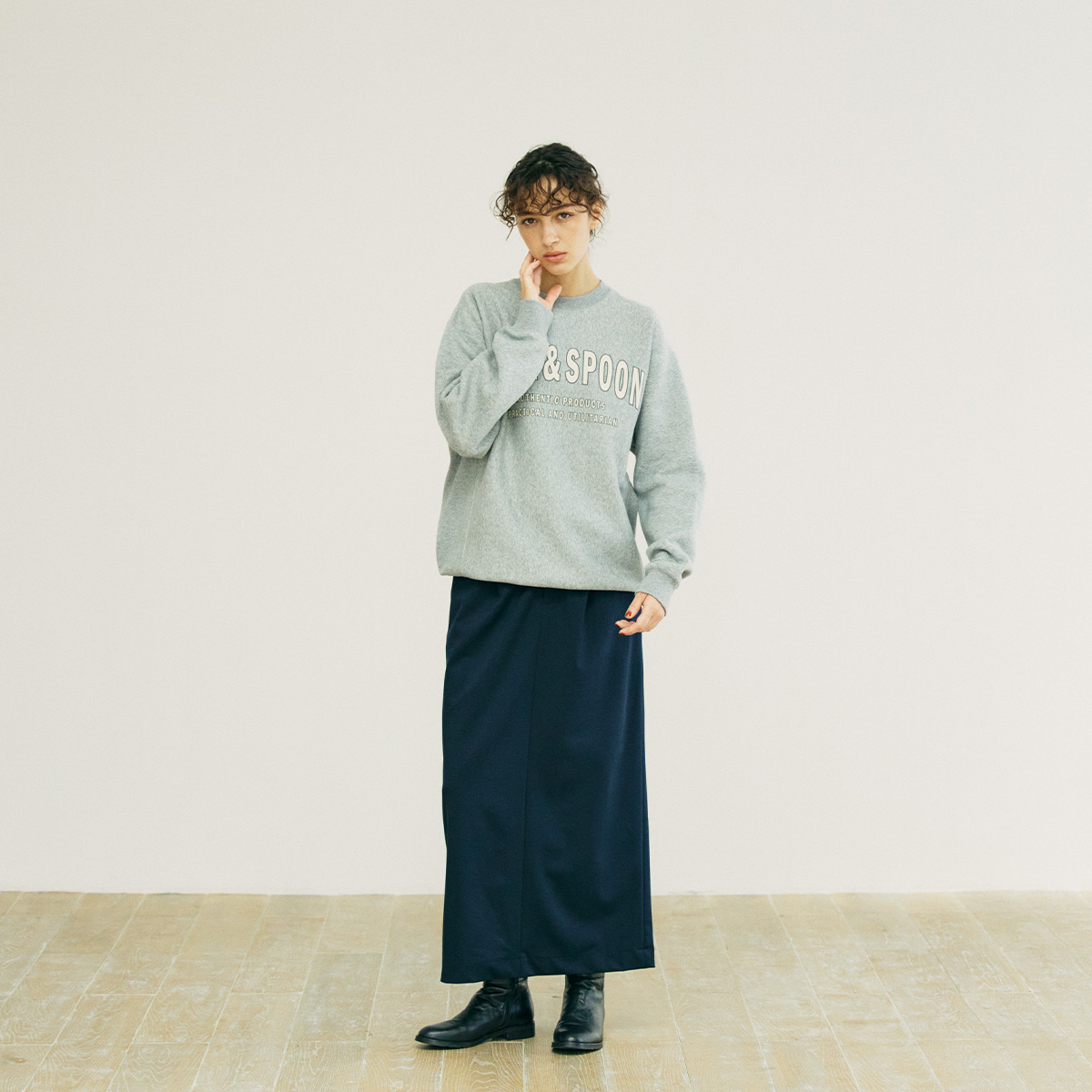 WOMEN 04
