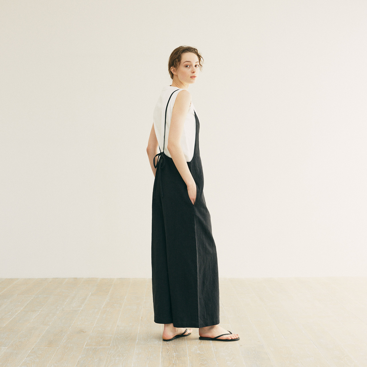 WOMEN 09