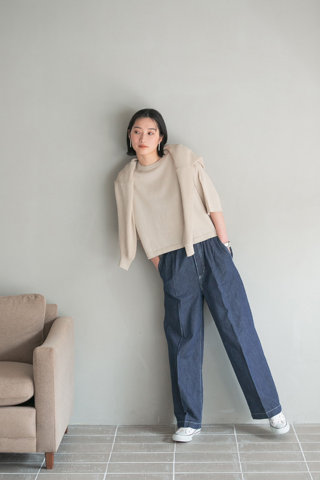 WOMEN 01