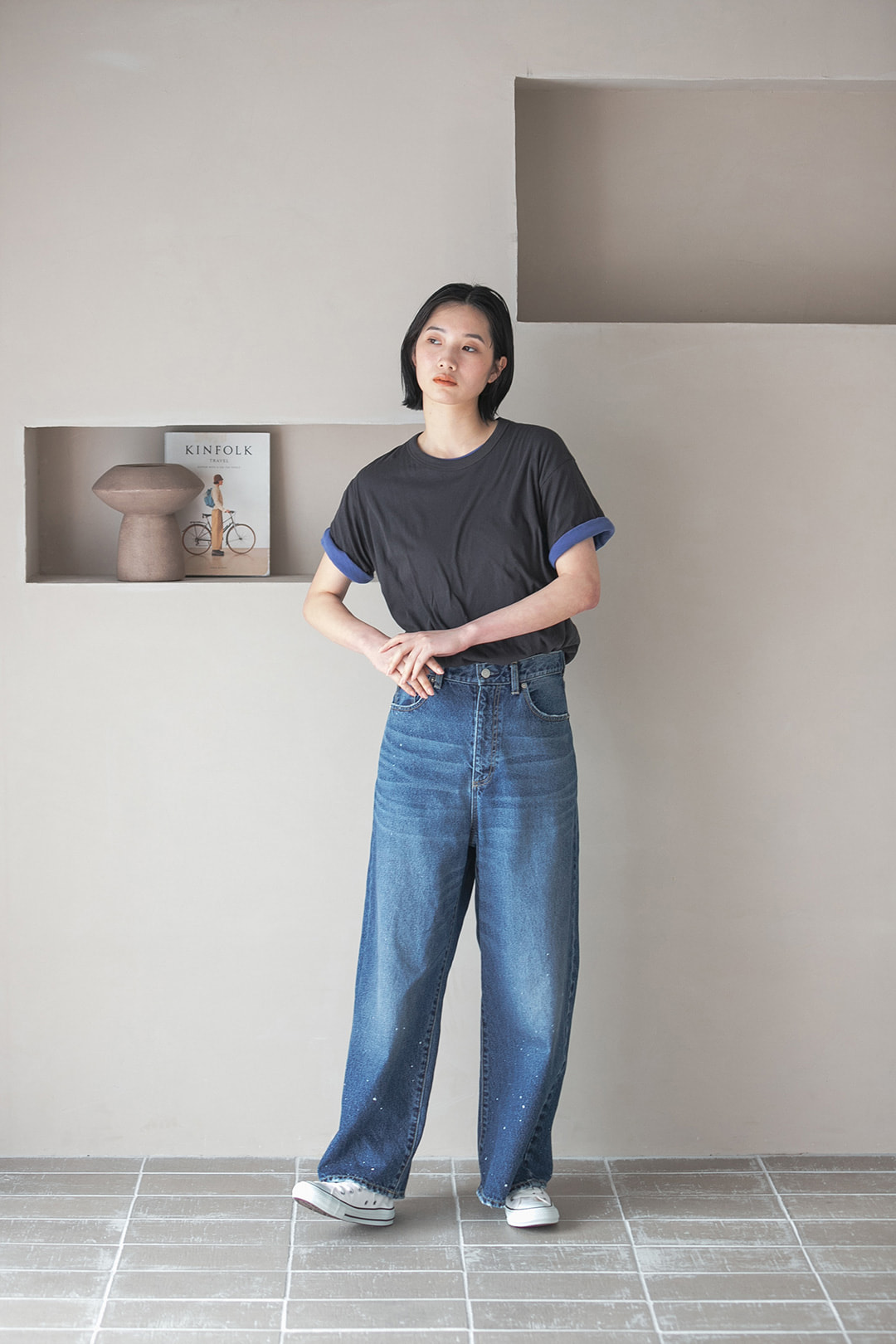 WOMEN 06