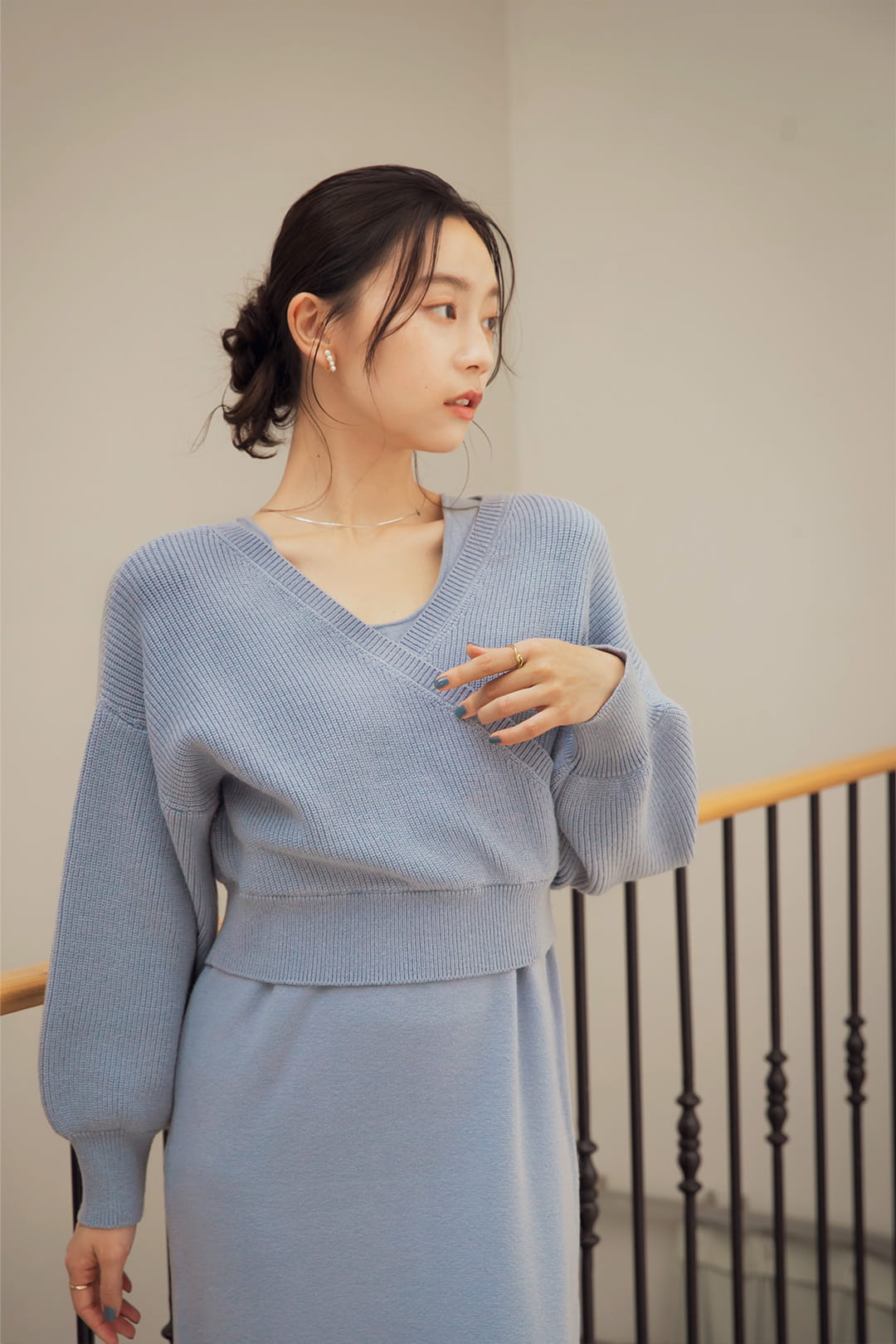 LOOK 01